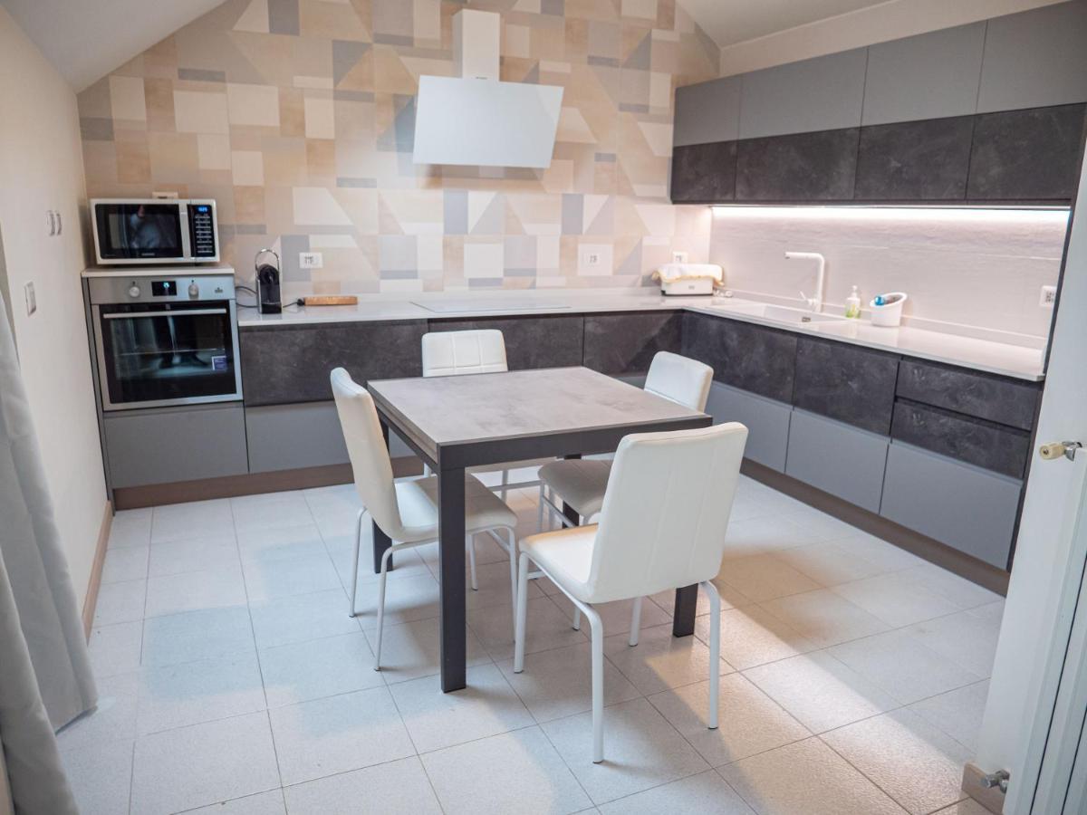 Ferienwohnung Comfy Penthouse Mailand Exterior foto