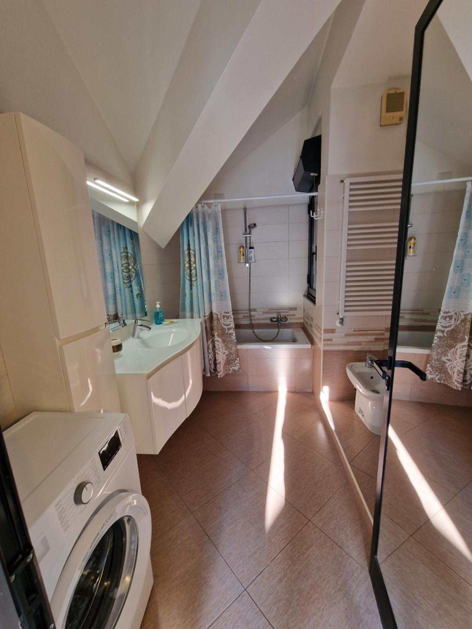 Ferienwohnung Comfy Penthouse Mailand Exterior foto